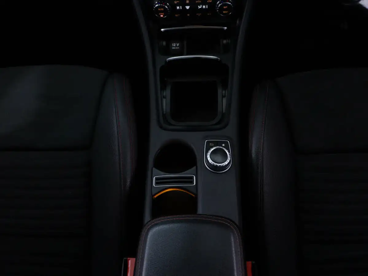 2017-mercedes-benz-a-class-15d-a180d-amg-line-ss-7g-dct-big-15