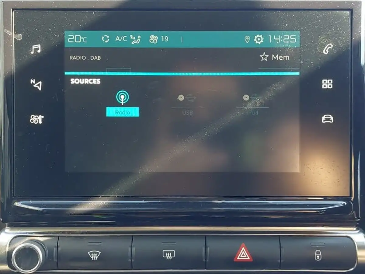 2020-citroen-c3-12-puretech-flair-82ps-big-16