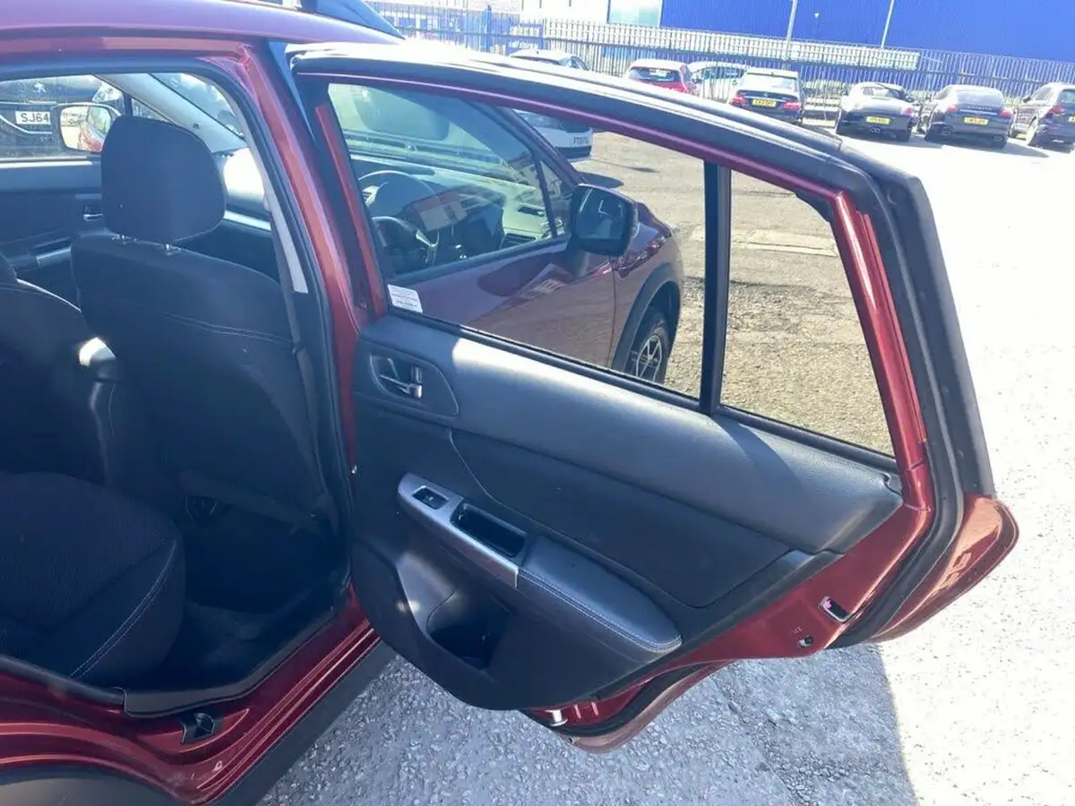2015-subaru-xv-20d-se-big-31