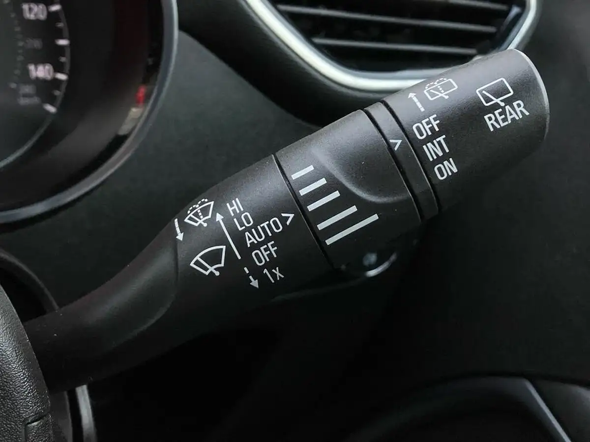 2021-vauxhall-crossland-12-ultimate-nav-auto-big-34