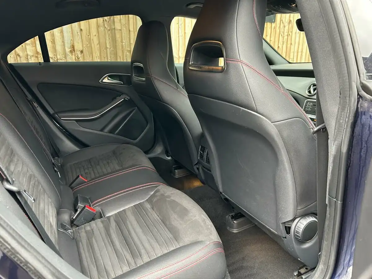 2016-mercedes-benz-cla-21d-cla-220-amg-line-coupe-4d-big-28