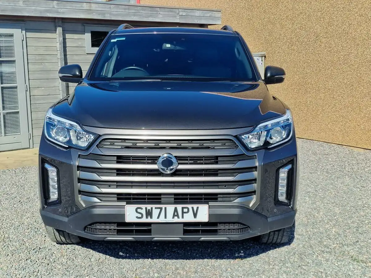 2021-kgm-ssangyong-musso-22td-saracen-181pseu6dt-awd-auto-big-1