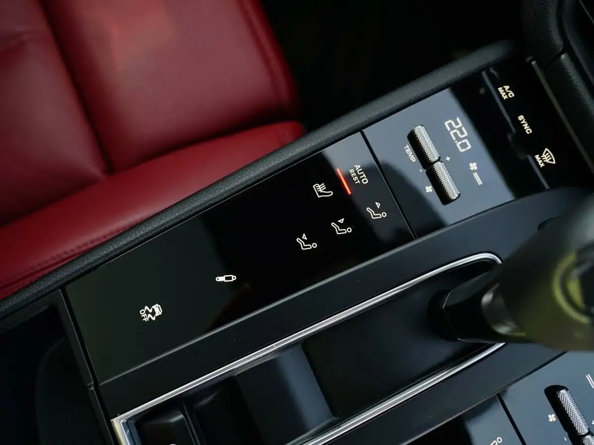 2024-porsche-macan-20-t-big-29