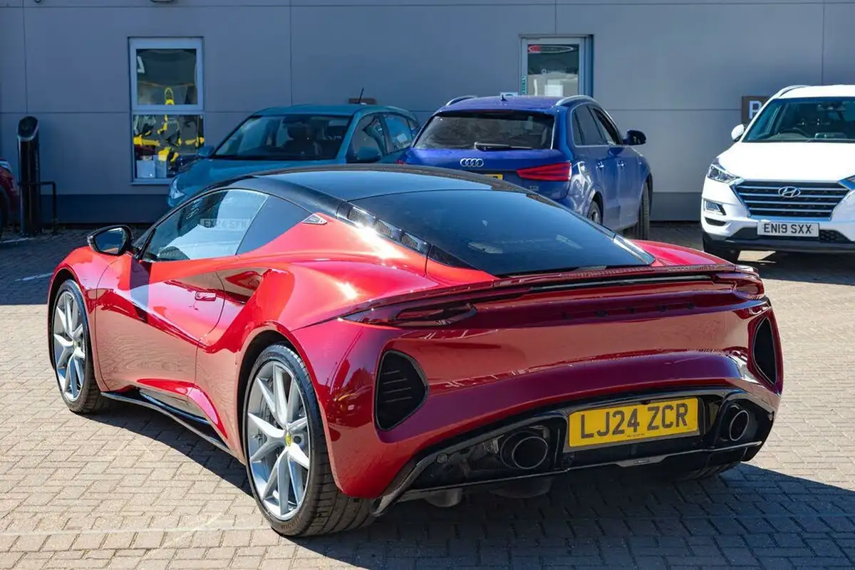 2024-lotus-emira-35-first-edition-v6-big-3