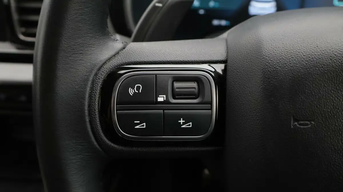 2021-citroen-c5-aircross-16-puretech-shine-plus-5d-big-23