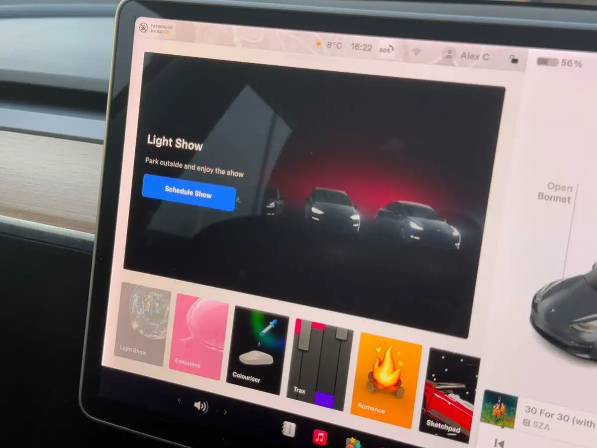 2020-tesla-model-3-e-performance-big-40