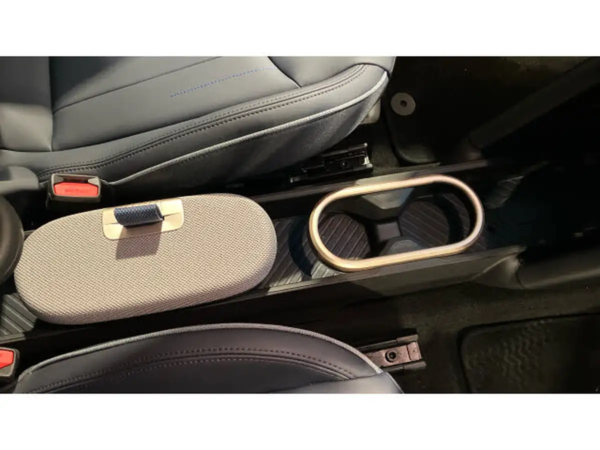 2024-mini-cooper-e-cooper-e-exclusive-big-43