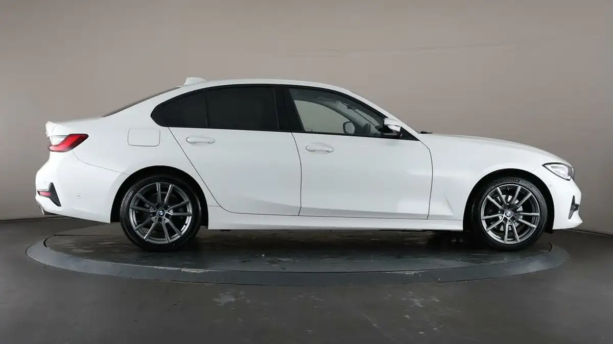 2019-bmw-3-series-20td-320d-sport-190bhp-saloon-4d-auto-big-61