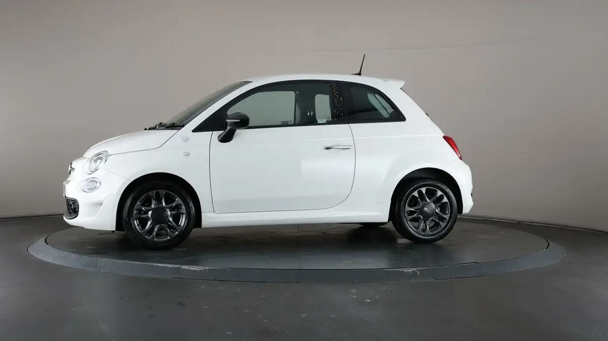 2022-fiat-500-10-hey-google-big-36