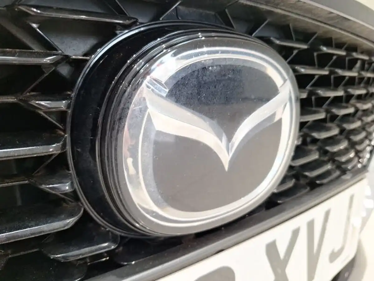 2019-mazda-mazda3-20-sport-saloon-4d-big-18