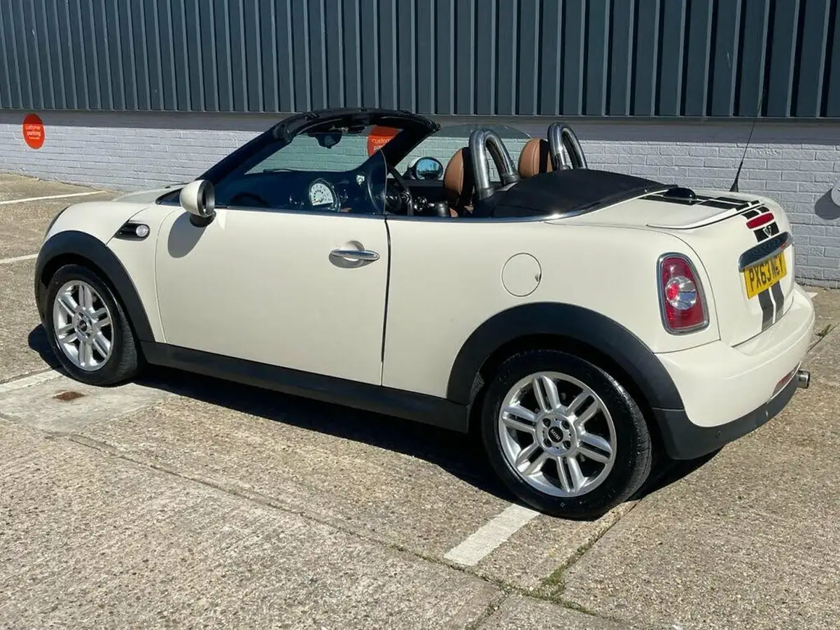 2013-mini-roadster-16-cooper-big-49