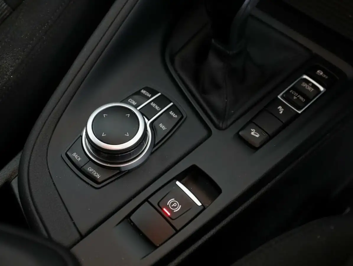 2019-bmw-x1-20-xdrive20i-se-big-29