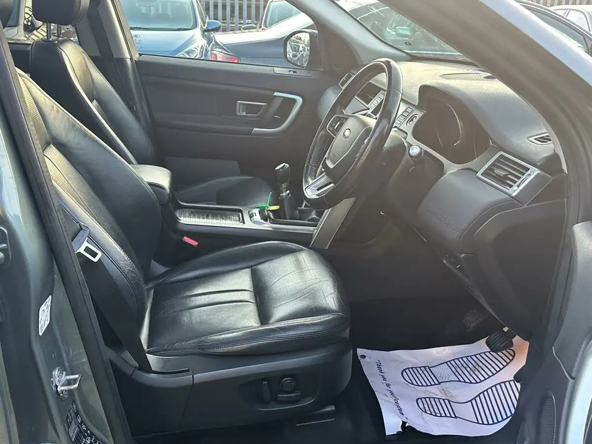 2017-land-rover-discovery-sport-20td4-hse-182ps-suv-big-15