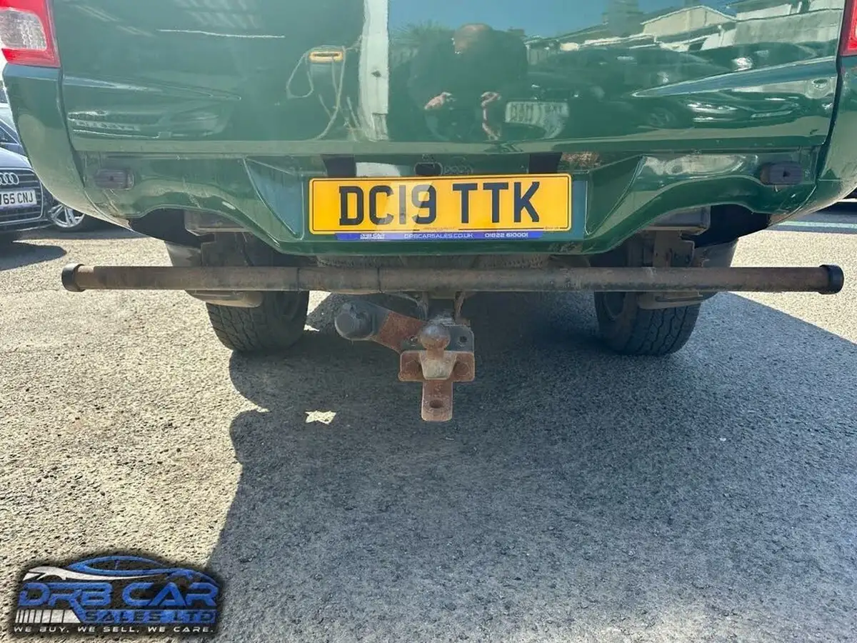 2019-mitsubishi-l200-24di-d-titan-eu6b-big-9