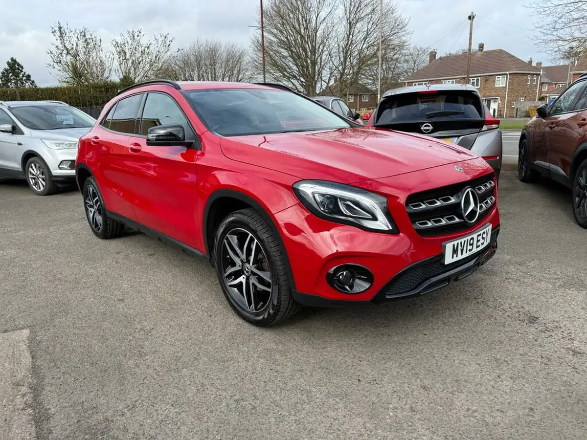 2019-mercedes-benz-gla-class-16-gla-180-urban-edition-ss-big-60
