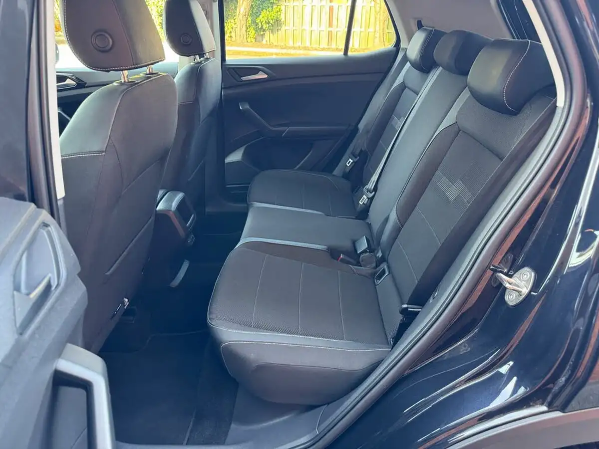 2023-volkswagen-t-cross-10-tsi-black-edition-110ps-big-17