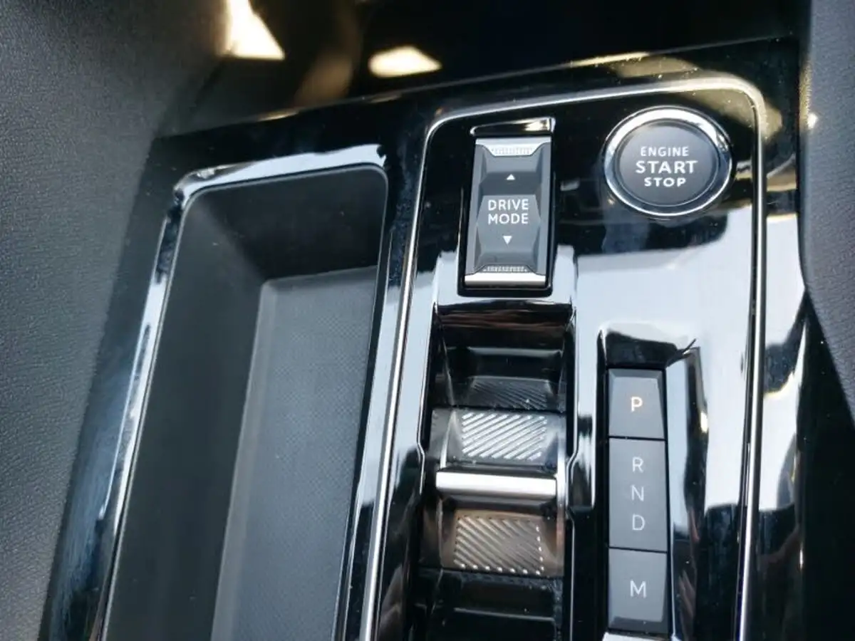 2024-peugeot-5008-suv-15-bluehdi-gt-130ps-big-15