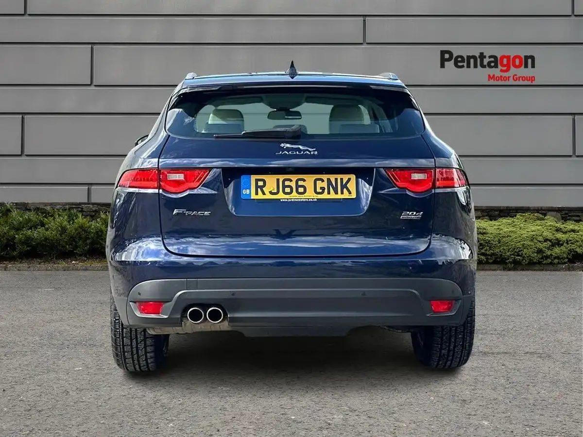 2016-jaguar-f-pace-20-i4d-prestige-awd-auto-big-15