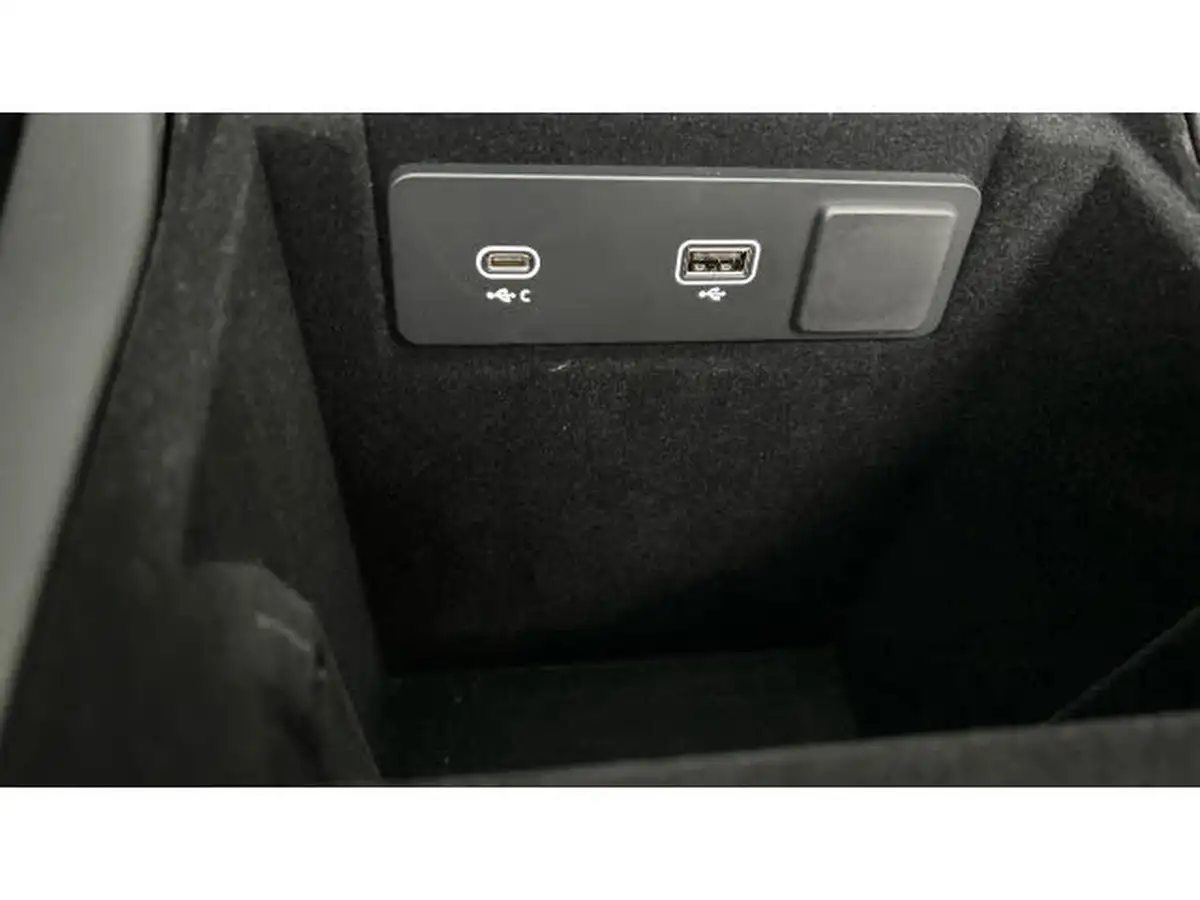 2024-jaguar-f-pace-20-d200-r-dynamic-hse-black-big-38