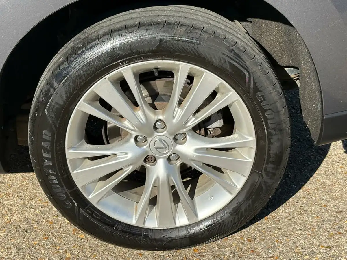 2011-lexus-rx-450h-35-se-l-big-16