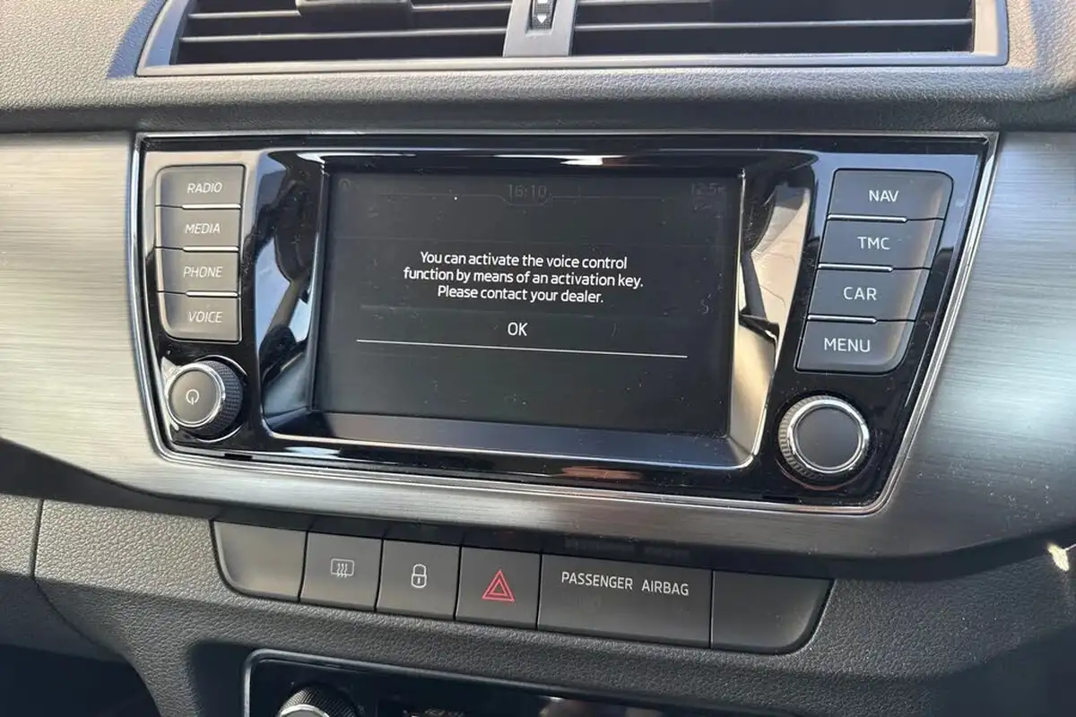 2020-skoda-fabia-10-tsi-se-l-110ps-hatchback-big-45