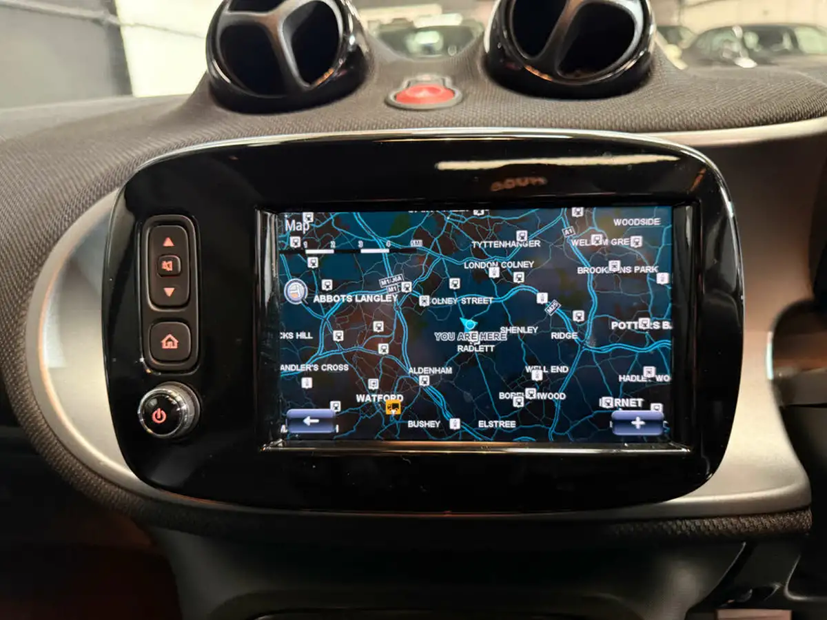 2016-smart-fortwo-10-prime-71bhp-premium-plusss-coupe-twinamic-big-28