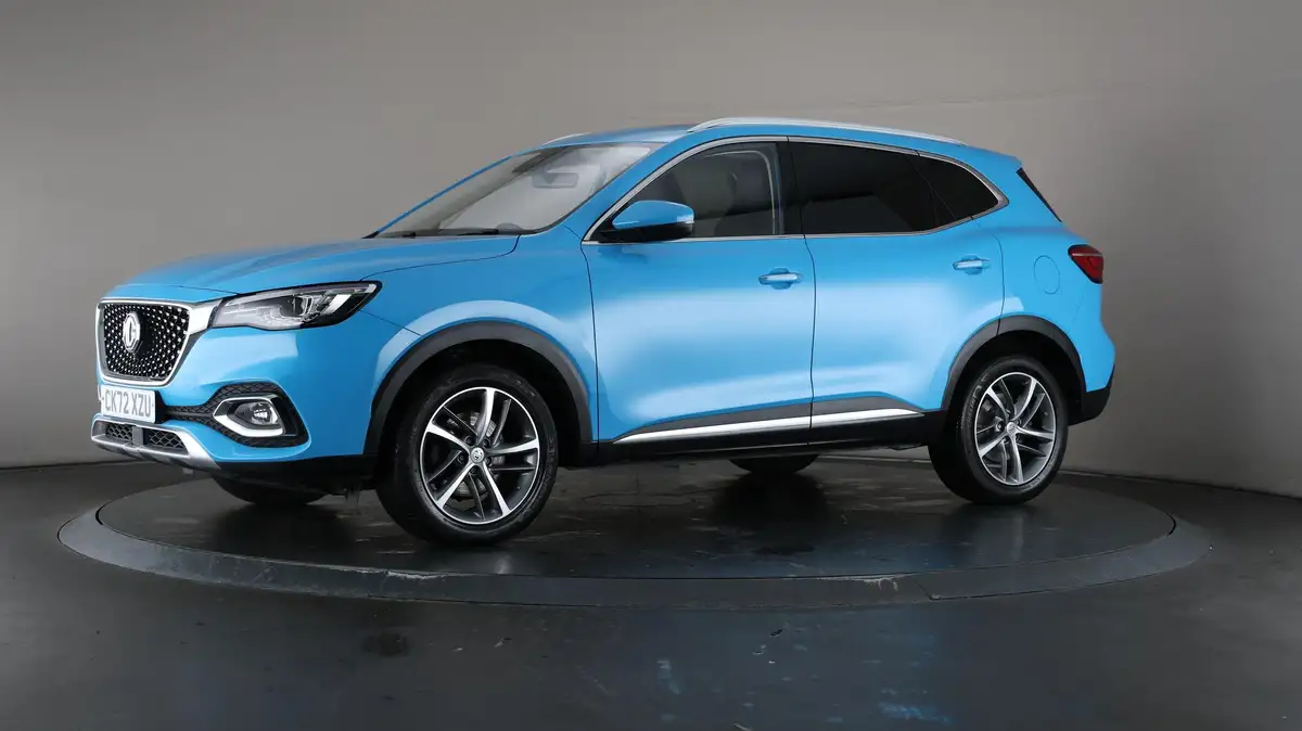 2022-mg-hs-15t-gdi-exclusive-162ps-big-40