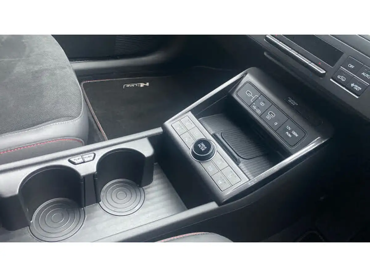 2024-hyundai-kona-big-12