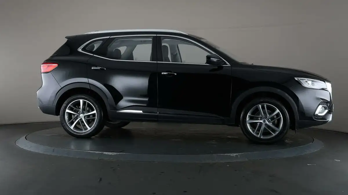 2022-mg-hs-15t-gdi-exclusive-162ps-big-58
