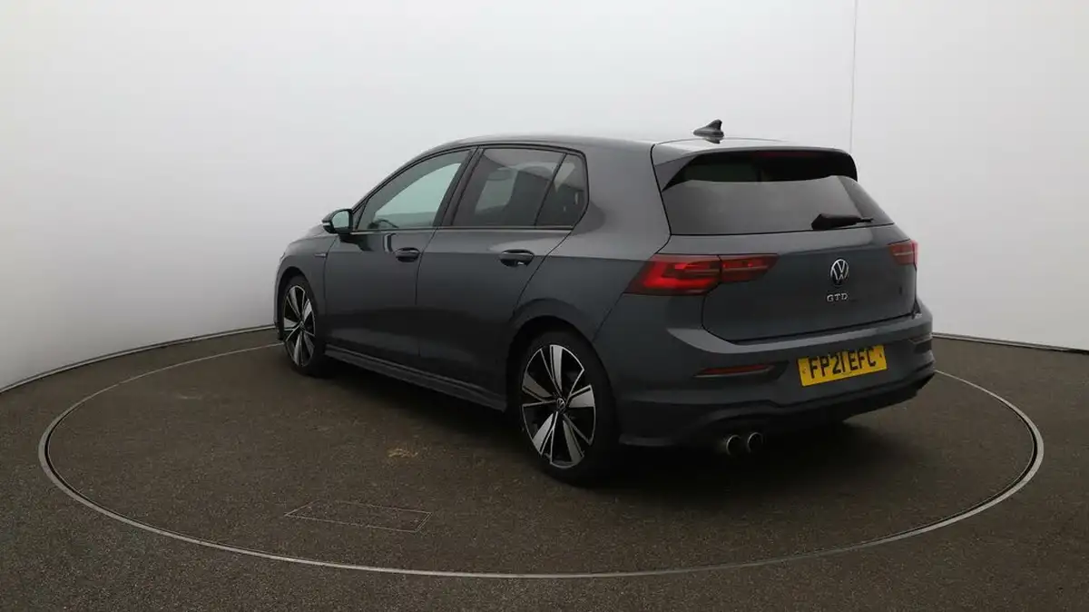 2021-volkswagen-golf-20tdi-gtd-big-56