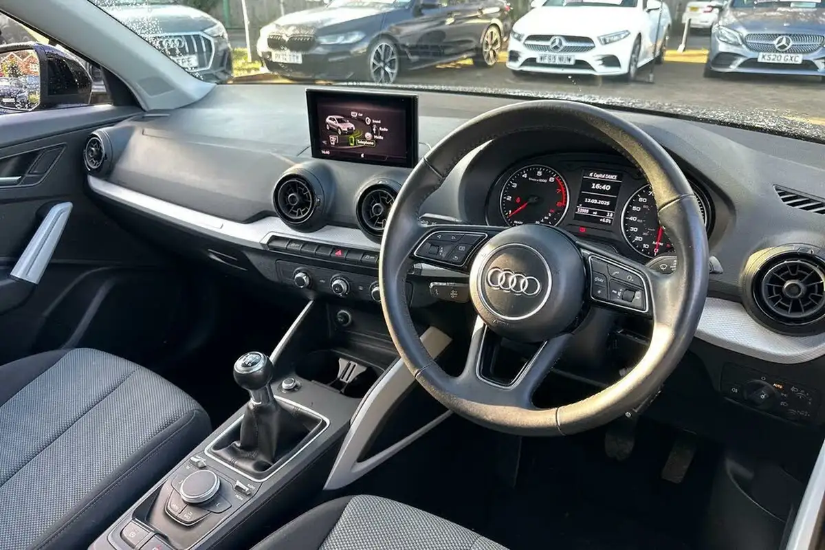 2018-audi-q2-14-tfsi-se-big-30
