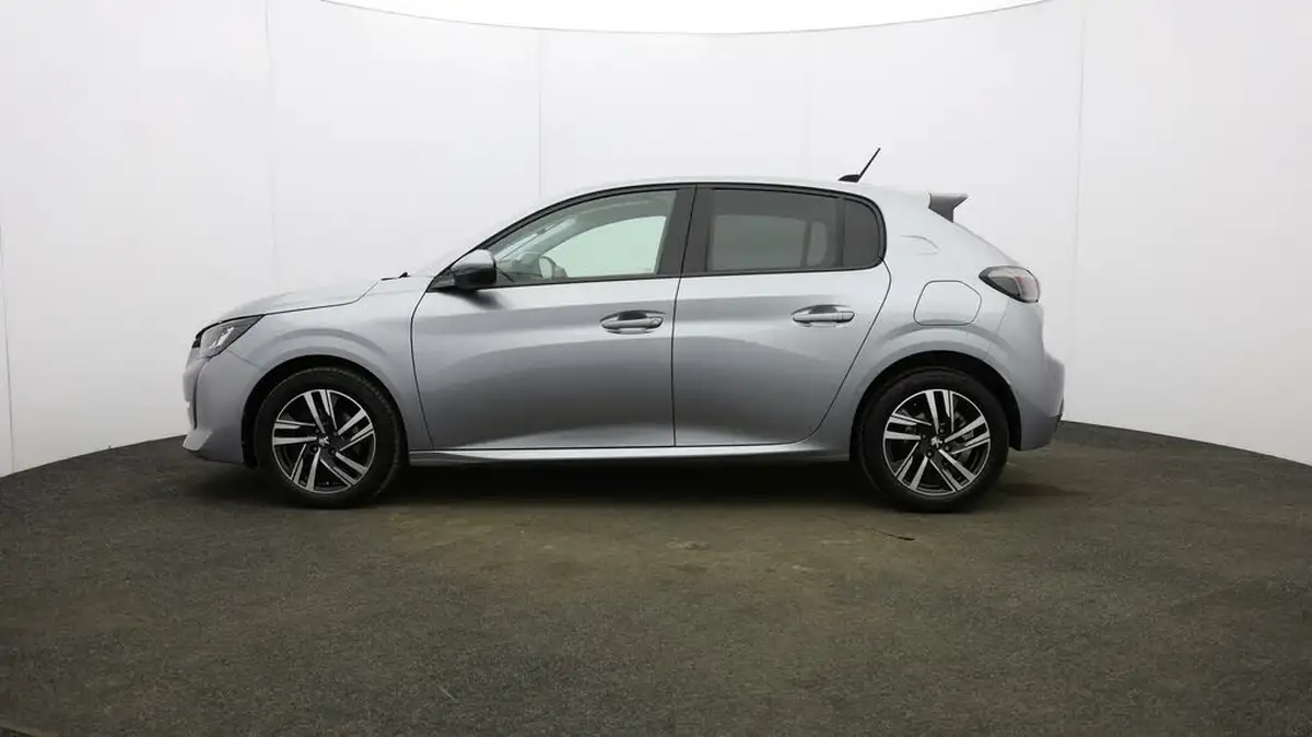 2021-peugeot-208-12-puretech-allure-100bhp-eat8-big-59