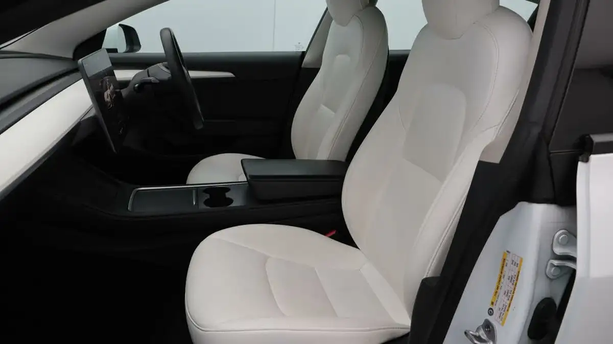 2021-tesla-model-3-e-standard-plus-big-14