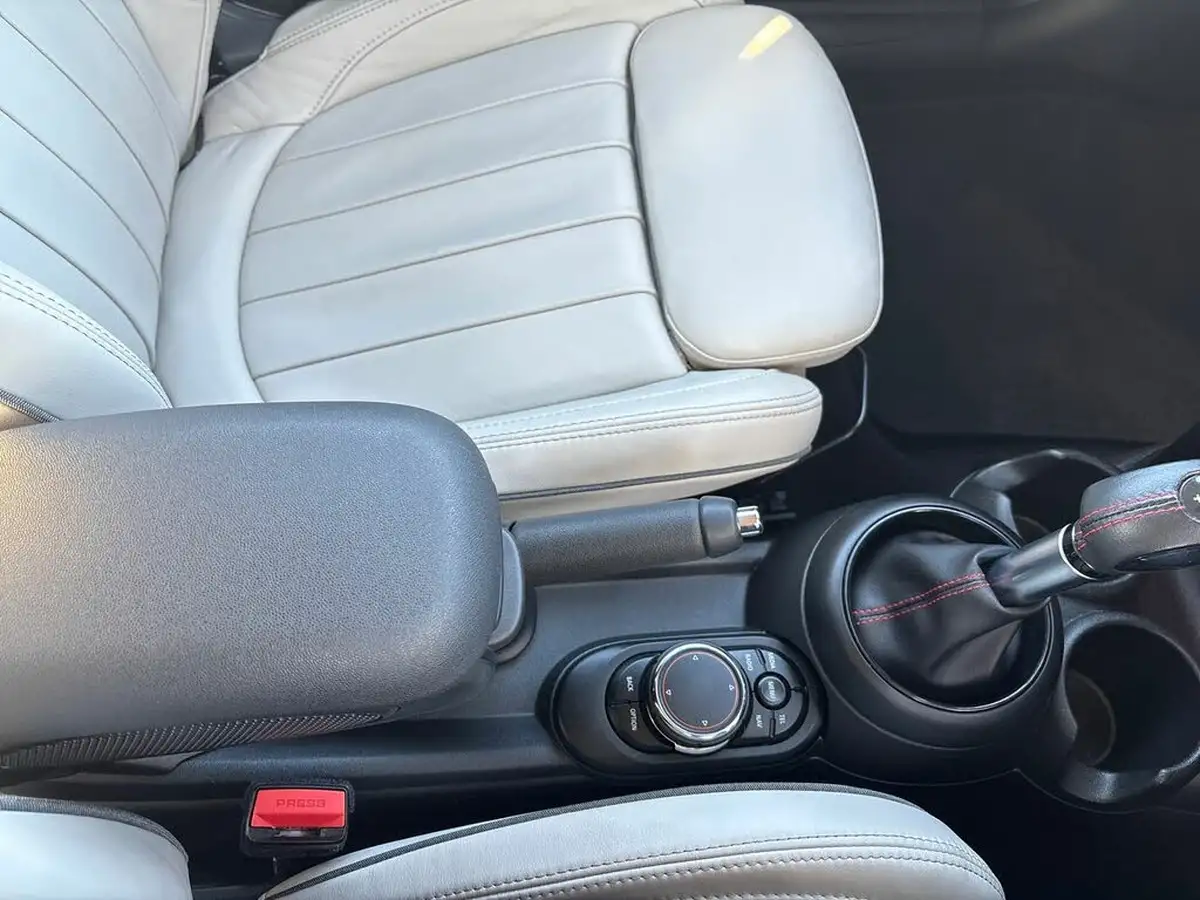 2017-mini-cooper-20-cooper-s-ss-hatchback-3d-sport-auto-big-37
