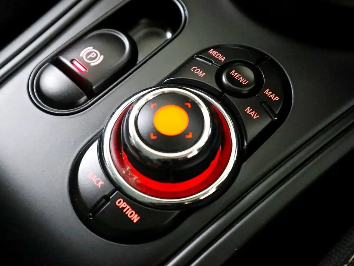 2019-mini-countryman-15-cooper-classic-auto-big-26