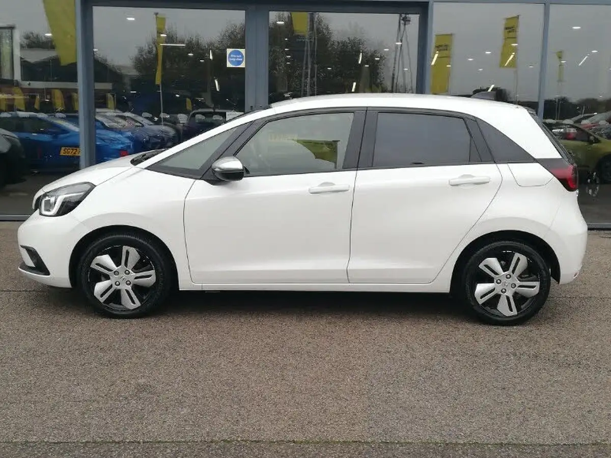 2021-honda-jazz-15-i-mmd-ex-107ps-big-3