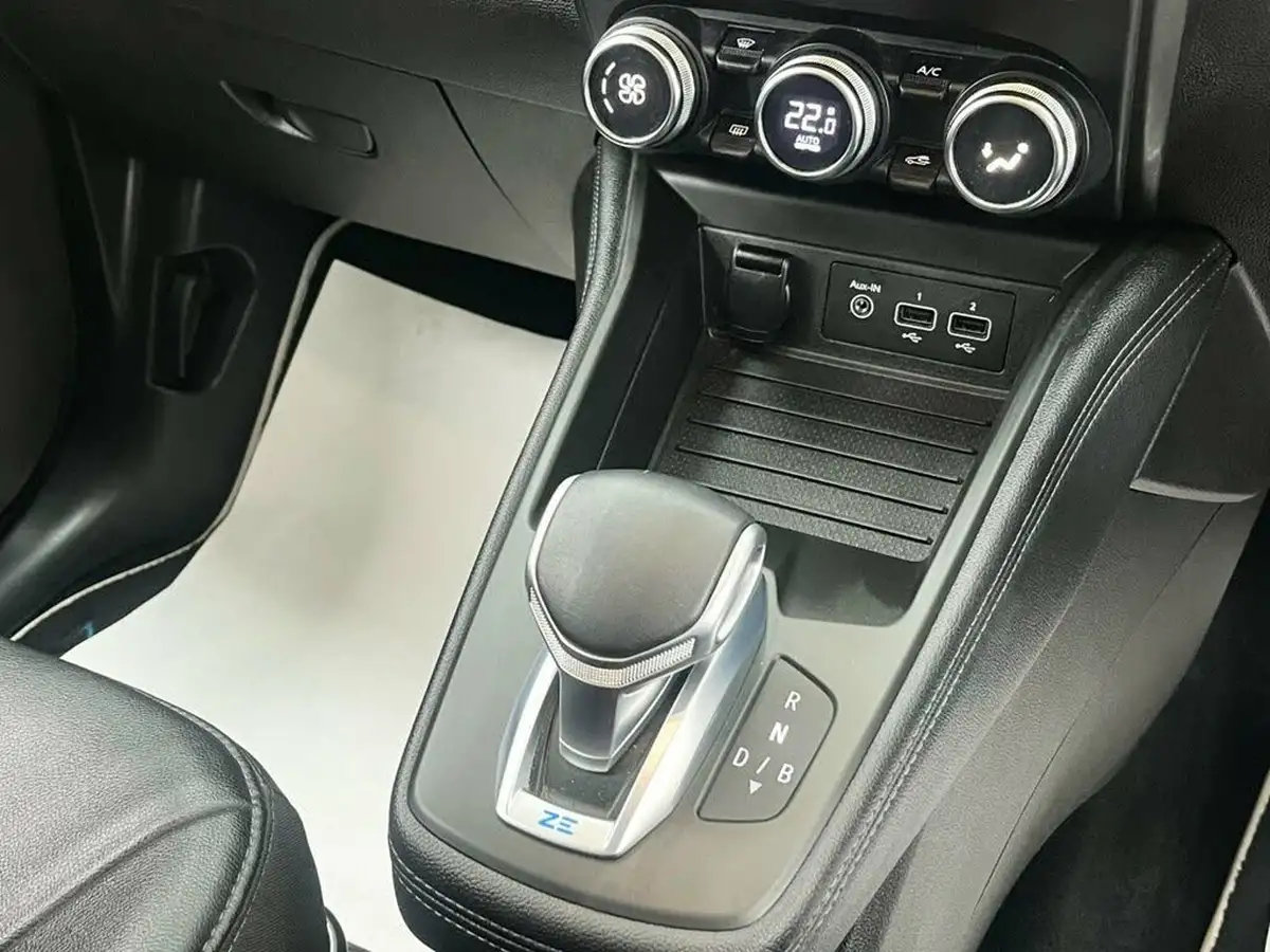 2022-renault-zoe-e-gt-line-big-22