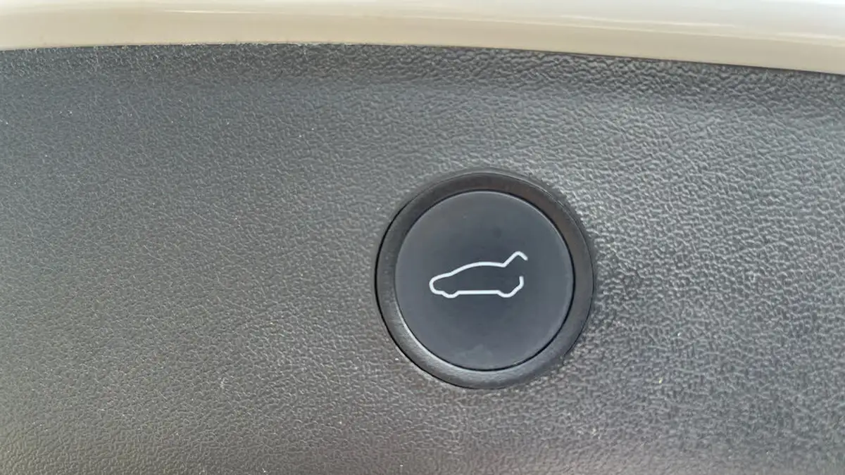 2021-tesla-model-3-e-standard-plus-big-21