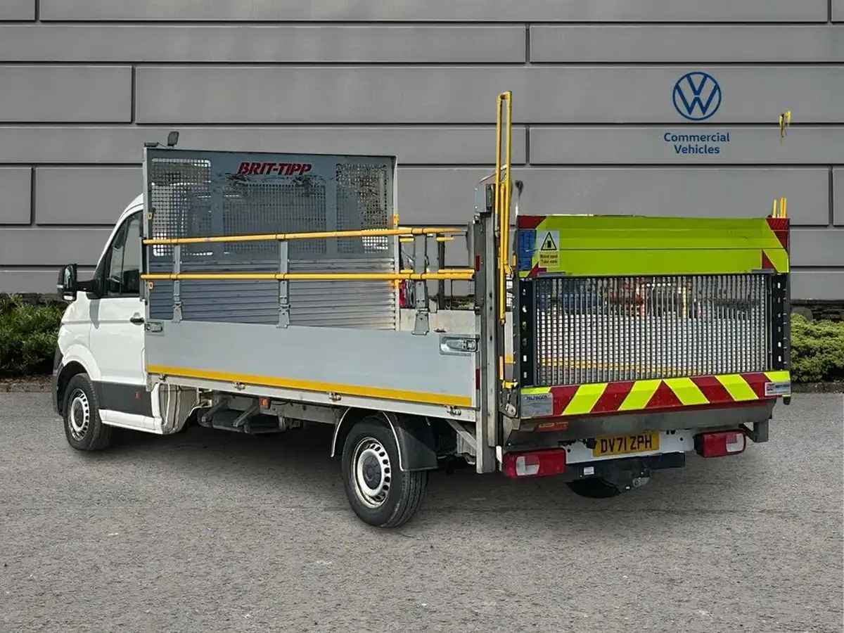 2021-volkswagen-crafter-20tdi-cr35-lwb-startline-140pseu6dt-e-chassis-cab-big-1