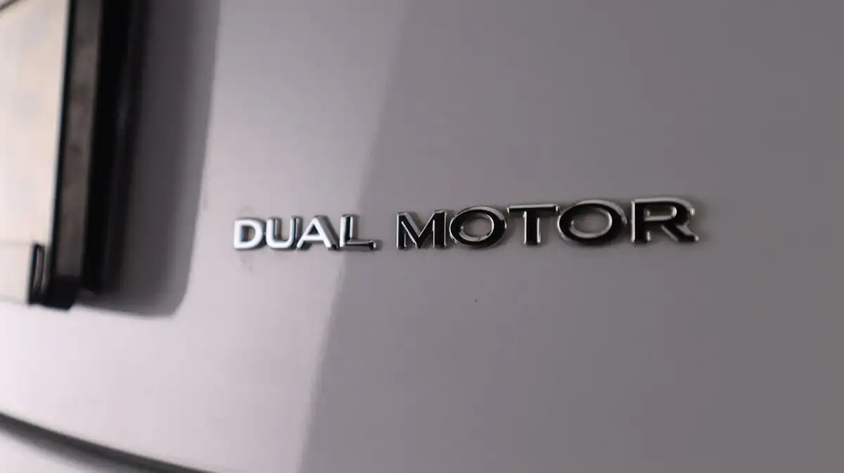 2021-tesla-model-3-e-long-range-4x4-big-21