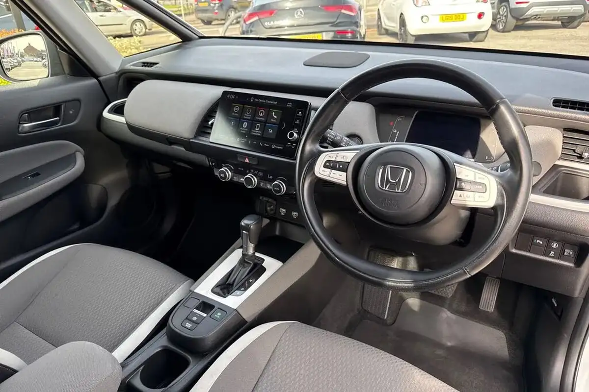 2021-honda-jazz-15-i-mmd-crosstar-ex-109ps-two-tone-big-33