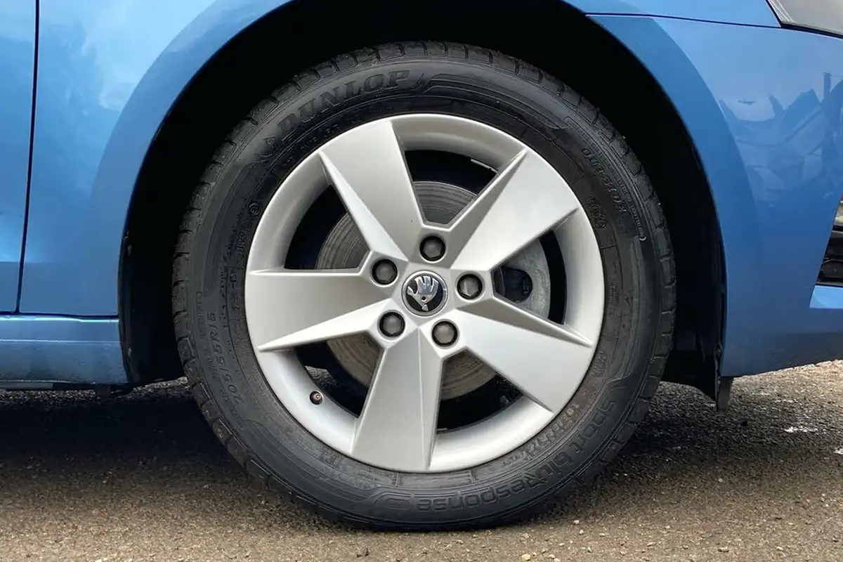 2018-skoda-octavia-10-tsi-se-estate-dsg-big-24