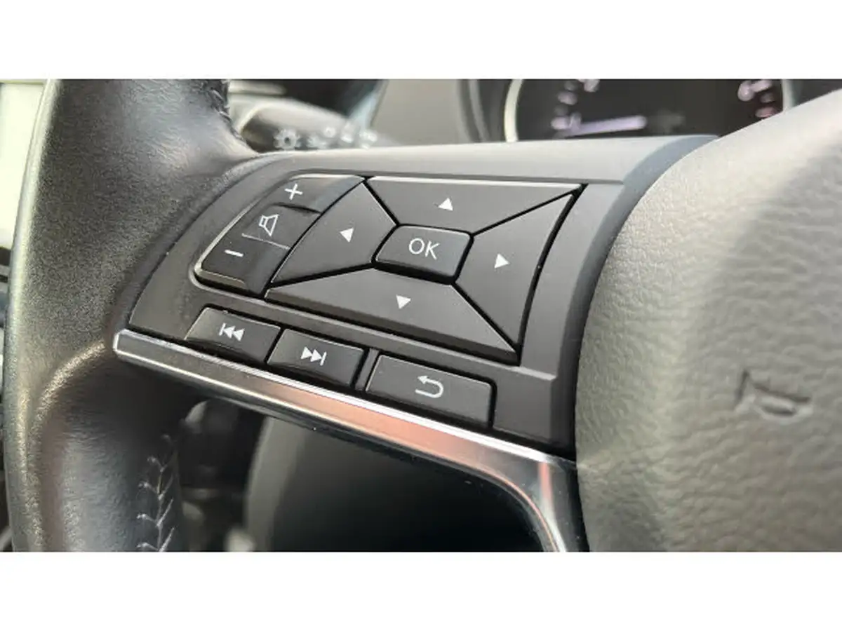 2020-nissan-qashqai-13-dig-t-acenta-premium-140ps-big-25