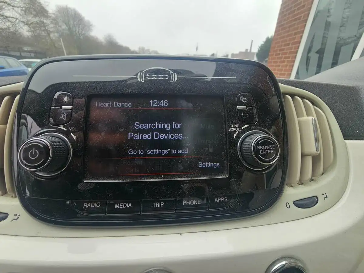 2018-fiat-500-12-lounge-big-25