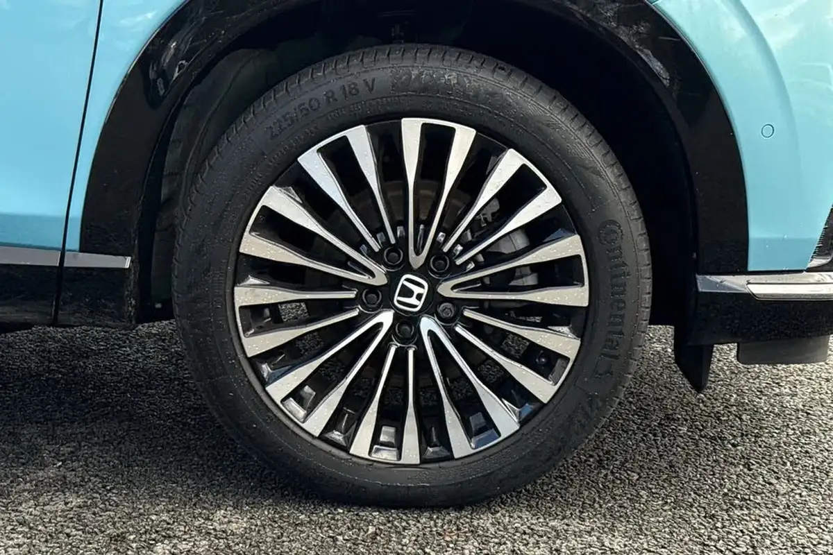 2024-honda-eny1-e-advance-big-11
