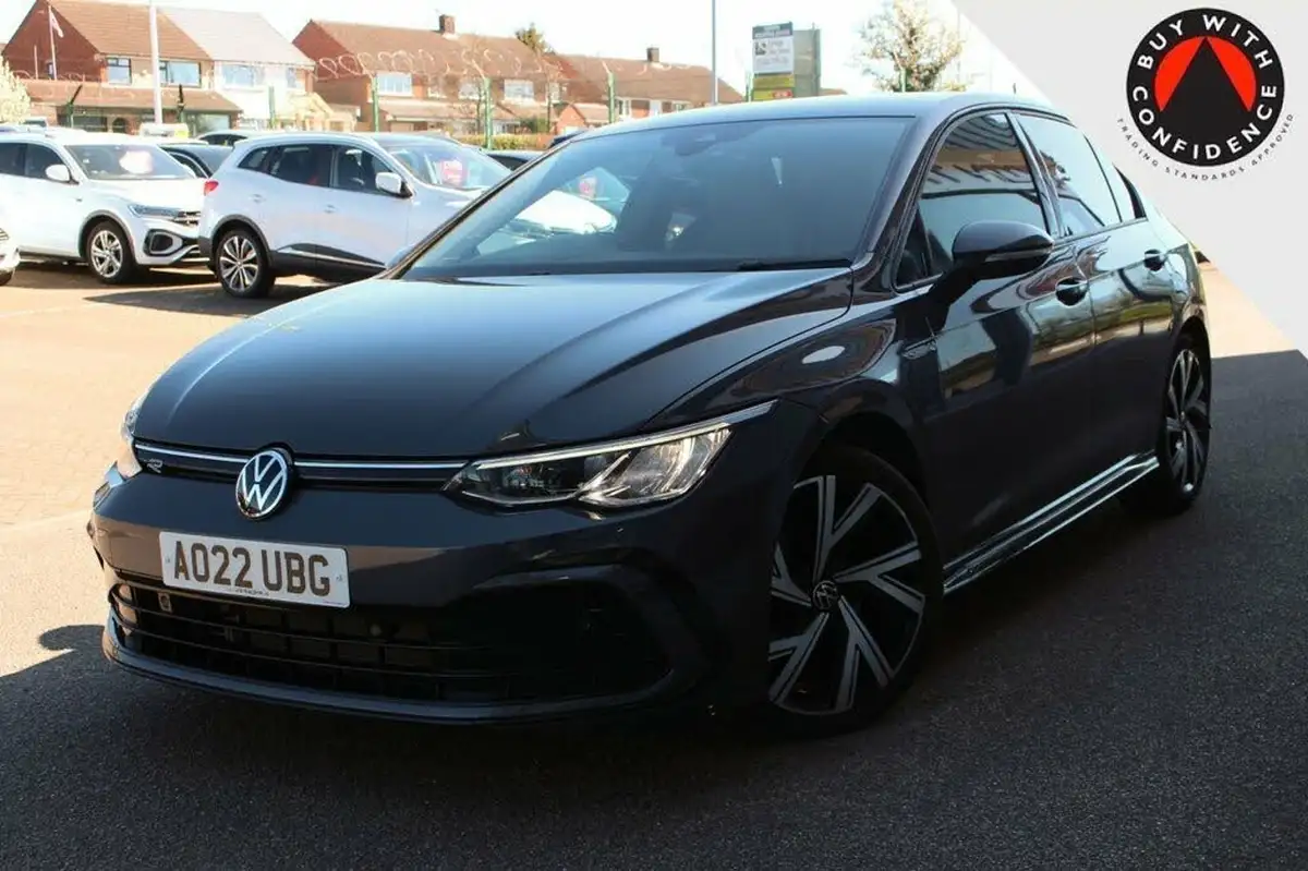 2022-volkswagen-golf-15-etsi-r-line-150ps-hatchback-big-3