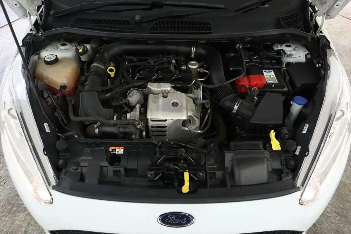 2017-ford-fiesta-10t-st-line-with-nav-125ps-3d-big-9