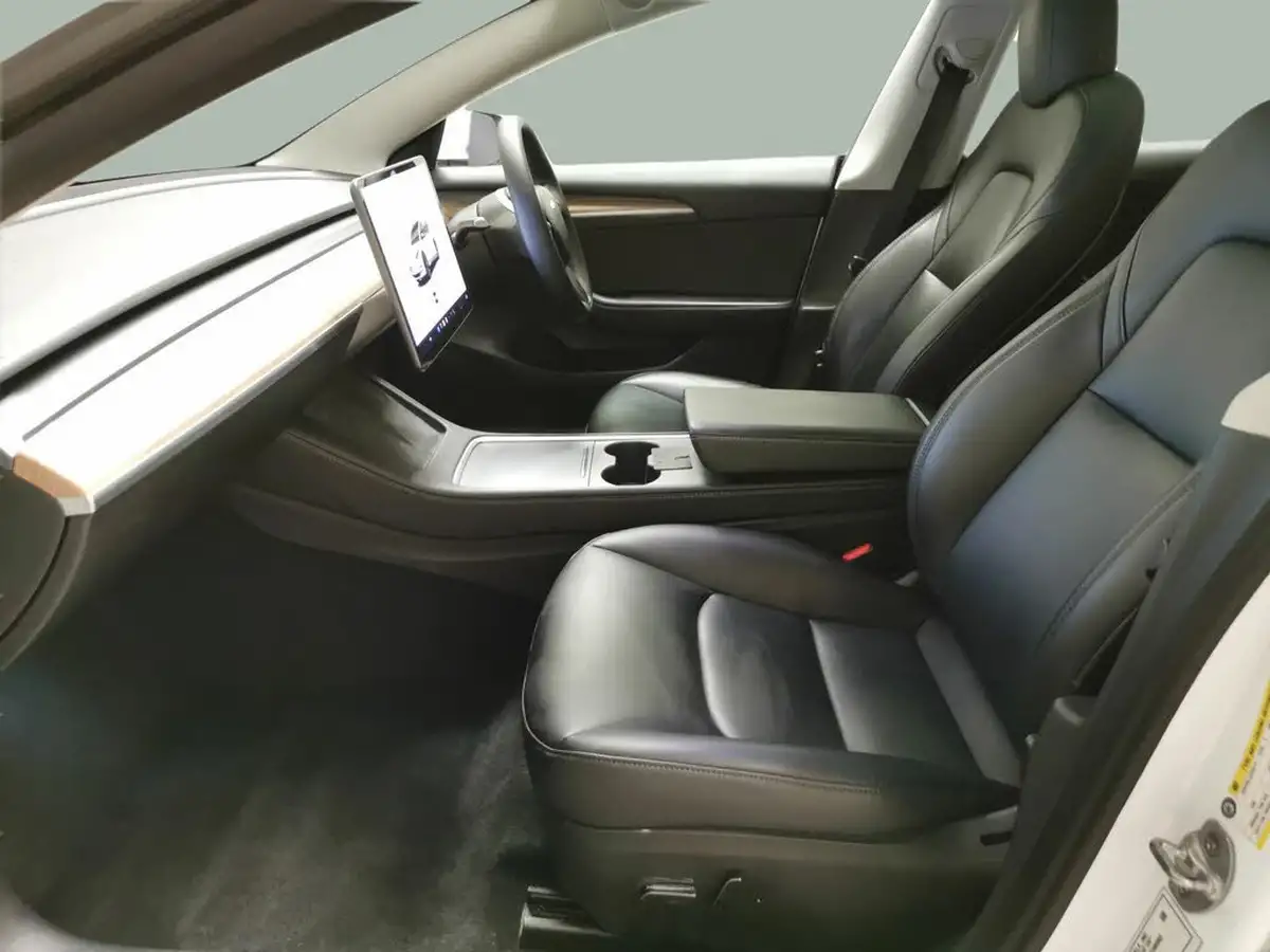 2022-tesla-model-3-e-long-range-big-1