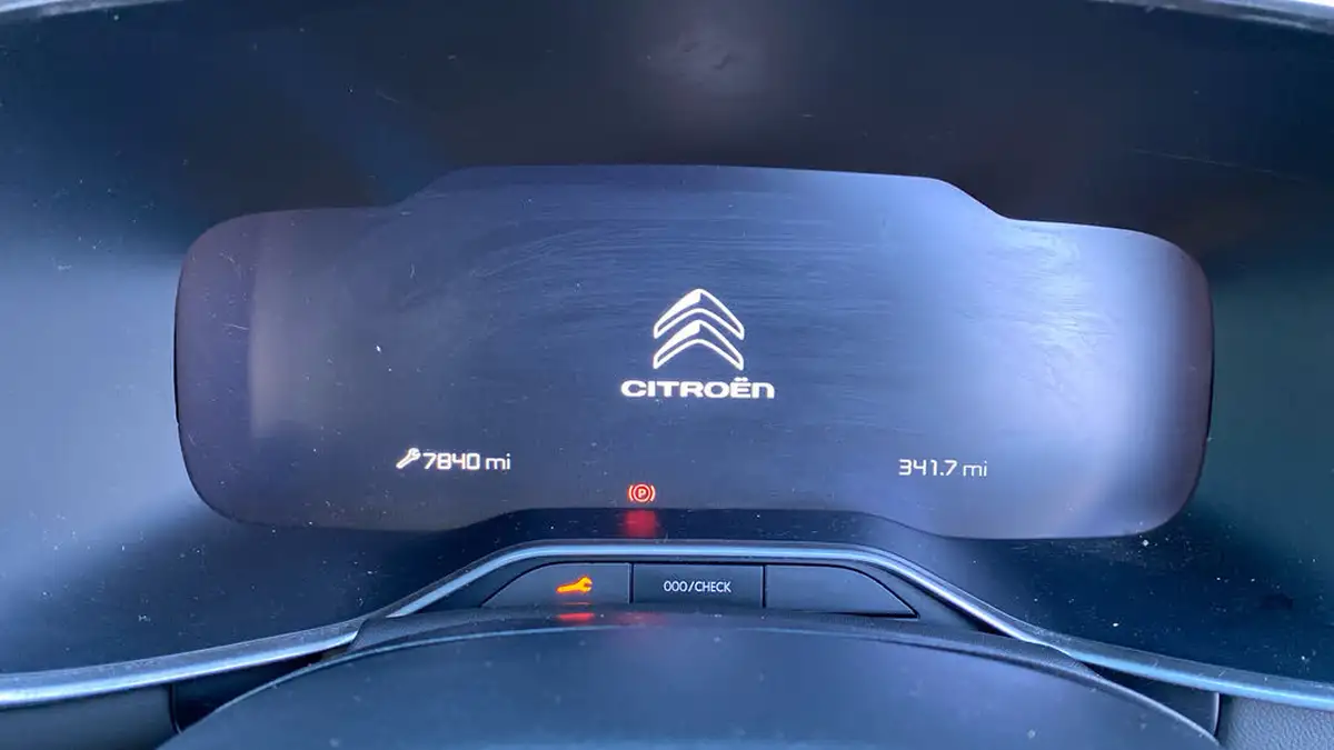 2020-citroen-c5-aircross-15bluehdi-flair-eat8-big-12