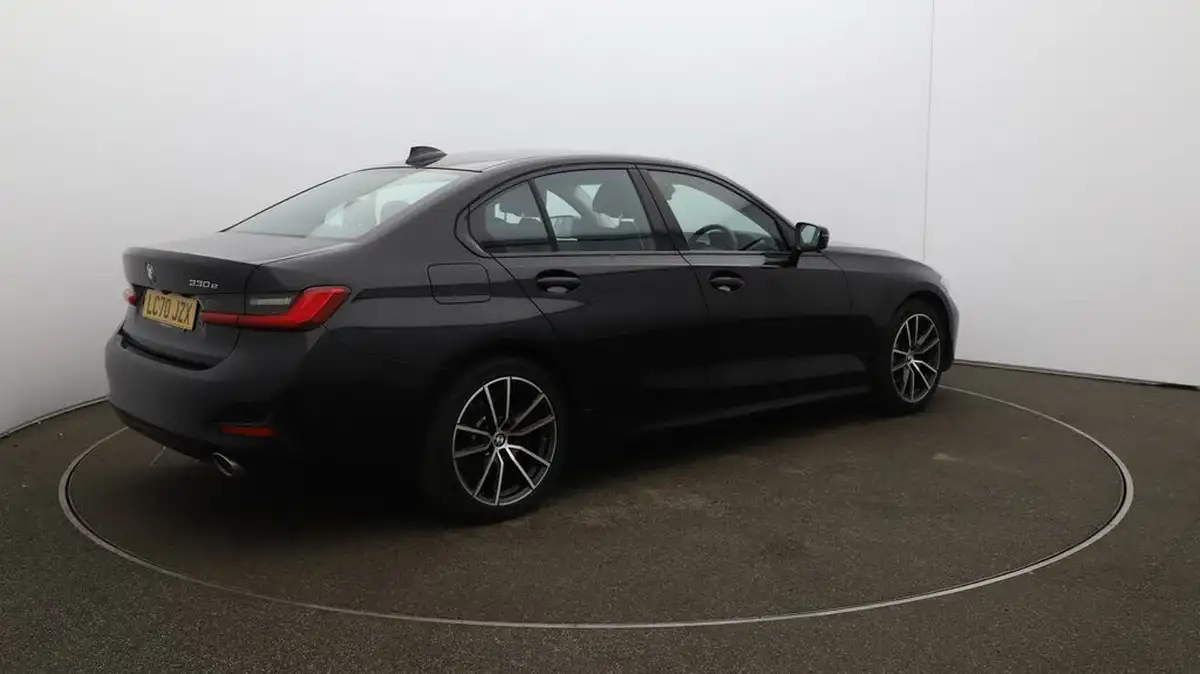 2020-bmw-3-series-big-44